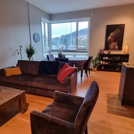 Lägenhet Byleilighet I Sjokanten M Terrasse