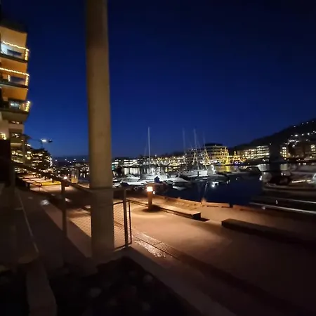Апартаменты Byleilighet I Sjokanten M Terrasse *