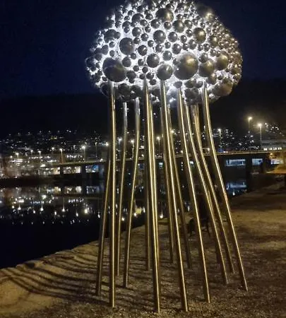 Апартаменты Byleilighet I Sjokanten M Terrasse